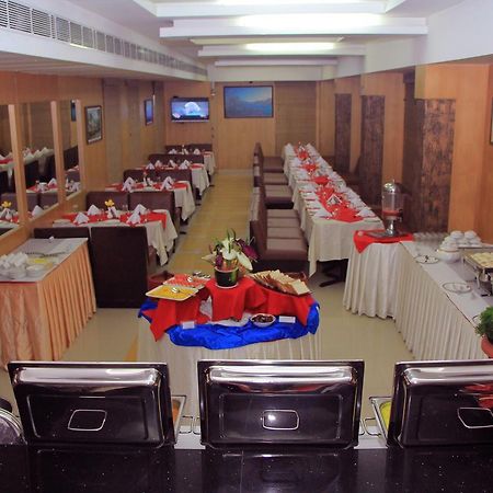 Pattom Royal Hotel Thiruvananthapuram Exteriér fotografie