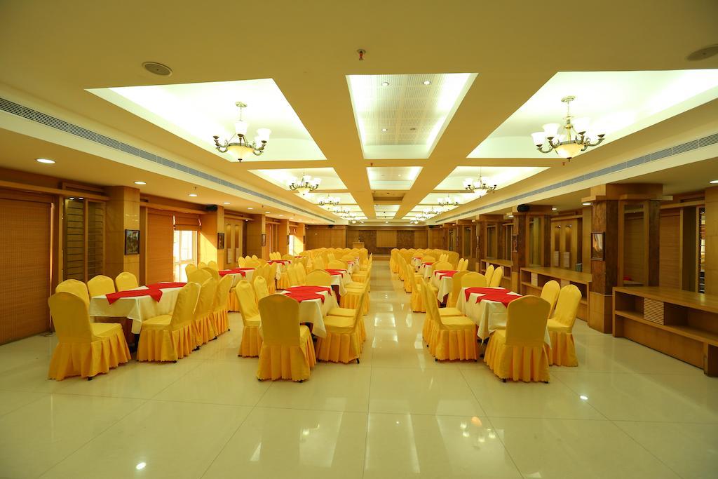 Pattom Royal Hotel Thiruvananthapuram Exteriér fotografie